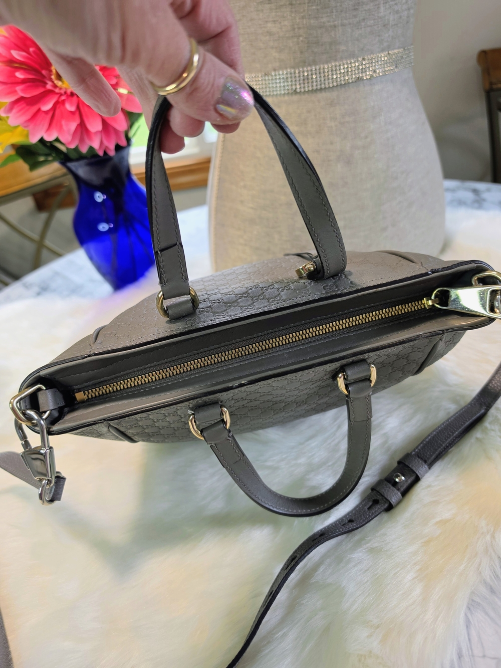 Gucci BreeMicro GG Embossed Small Shoulder/crossbody Tote - Picture 3 of 15